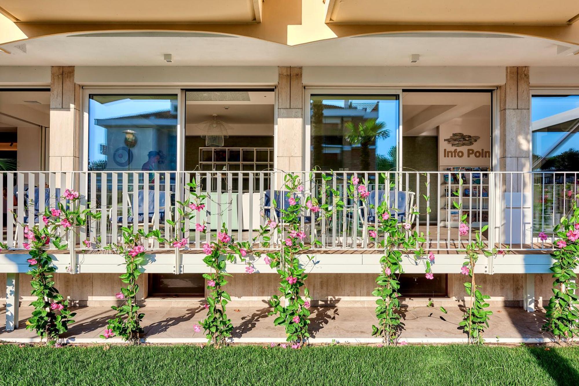 Hotel Junior Family 3*